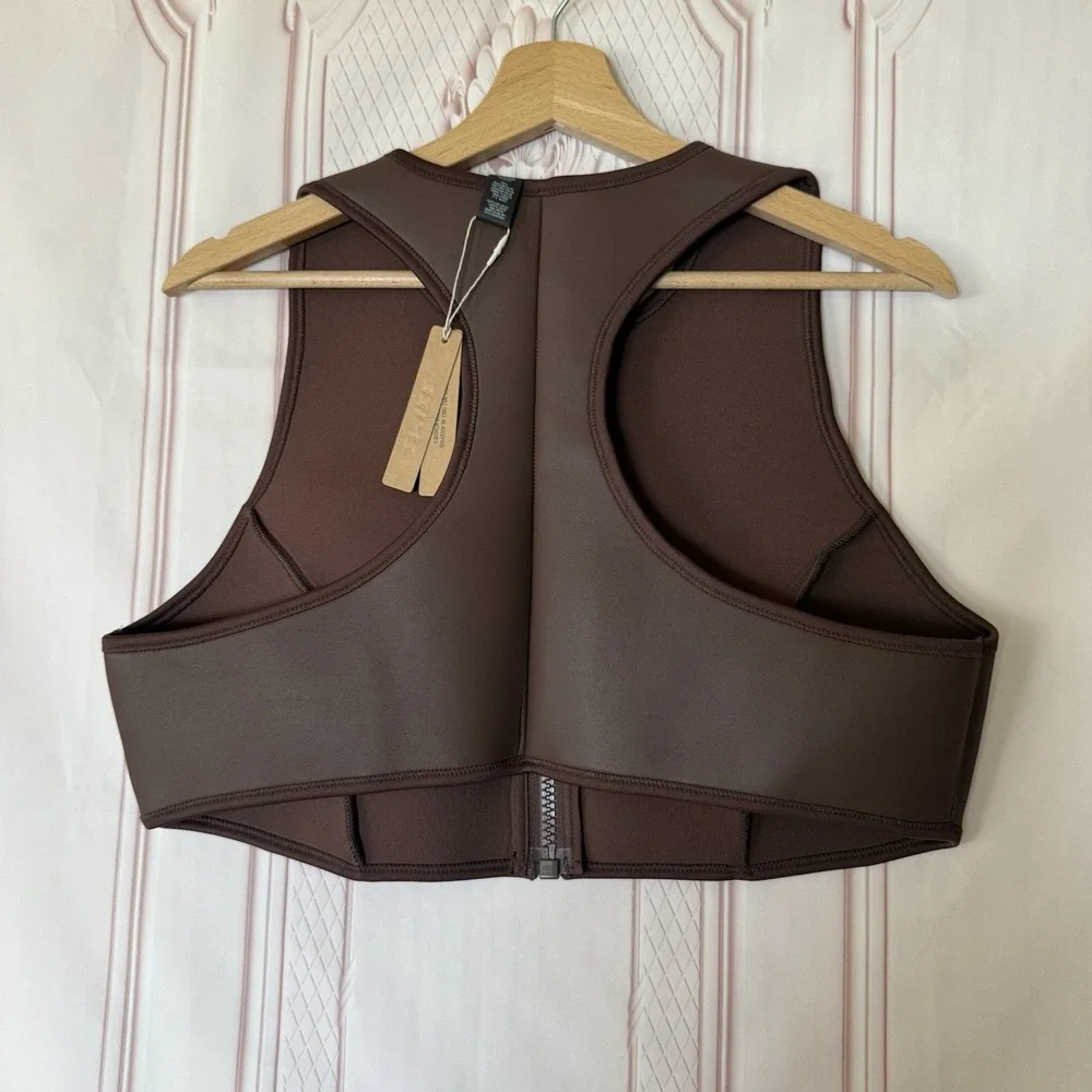 NWT SKIMS Rubberized Scuba SWIM Scoop Neck ZIPPER BIKINI TOP COCOA Sz 2X Fits L